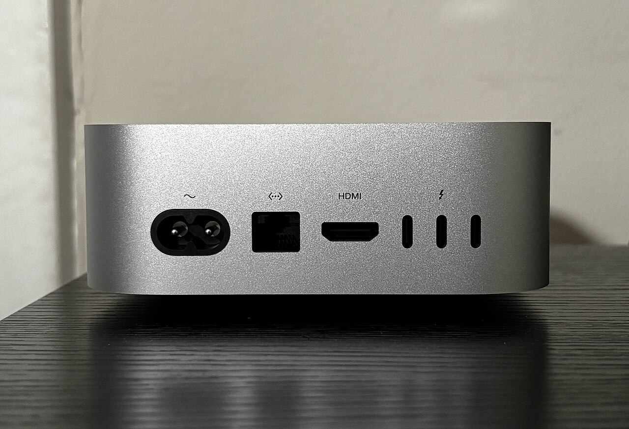 Mac mini (M4, 2024)